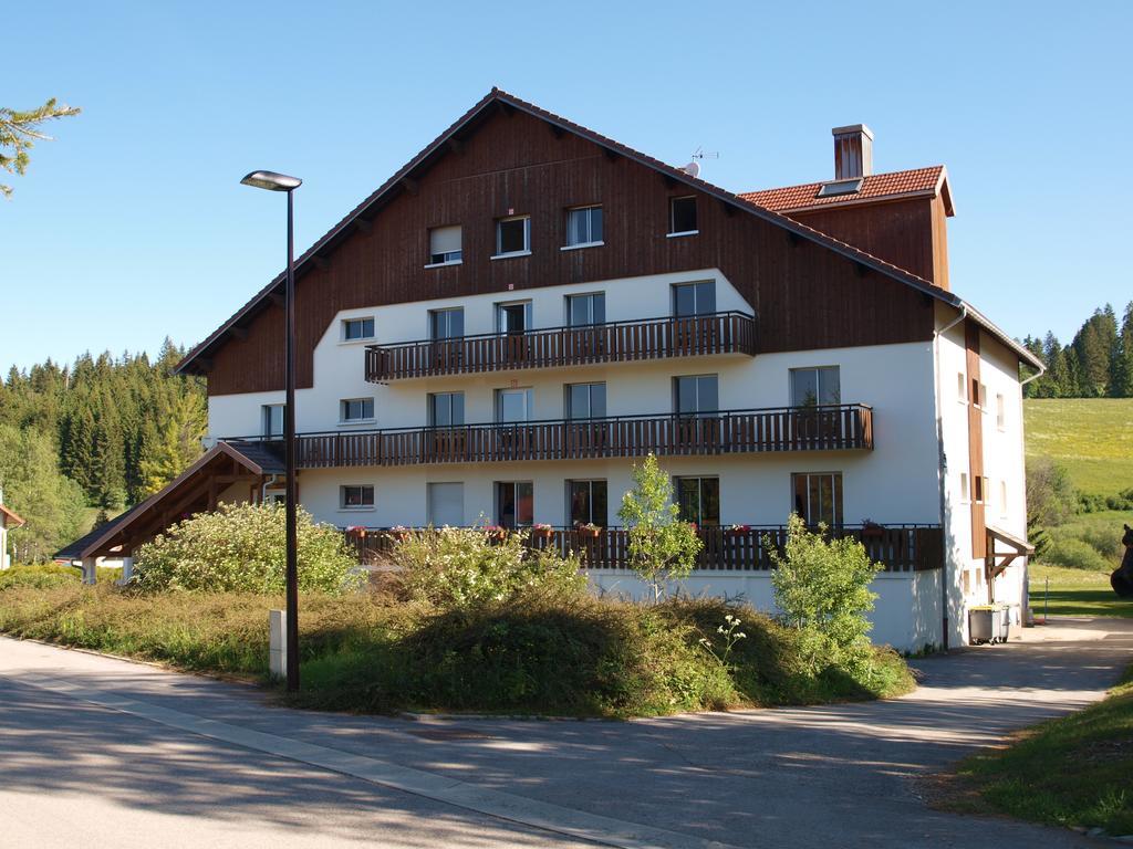 Longevilles-Mont-dʼOr La Roche Du Tresor Village Vacances المظهر الخارجي الصورة