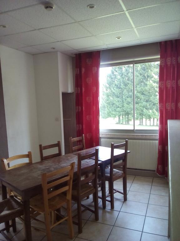 Longevilles-Mont-dʼOr La Roche Du Tresor Village Vacances المظهر الخارجي الصورة